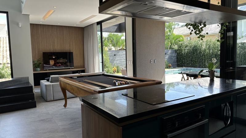 Cozinha com ilha central
