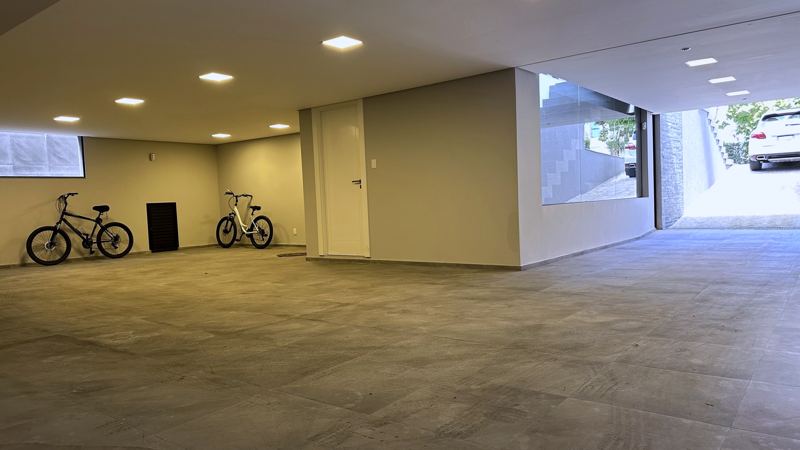 Garagem no subsolo, 200 m²